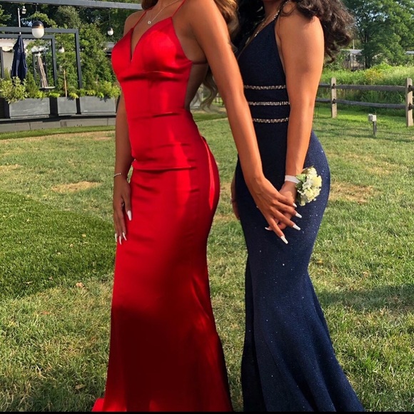 Sherri Hill Gown size 00 - Picture 4 of 5